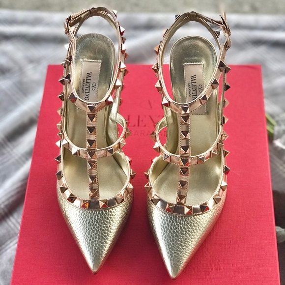 Valentino Rockstud Pumps - Picture 14 of 16